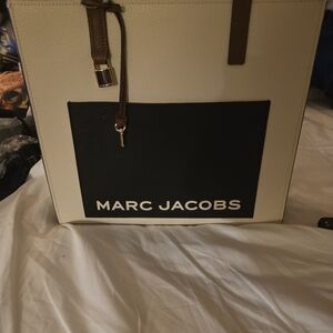 Marc Jacobs Cream and Black Tote Bag. 100% AUTHENTIC